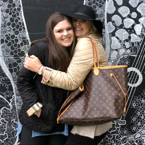 Meet your Posher, April - Picture 1 of 1